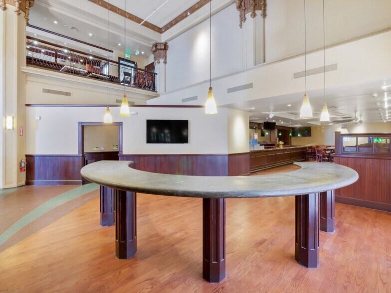 More Photos Of 1100 S Flower St, Los Angeles Office For Lease