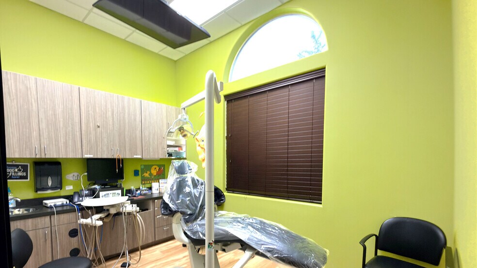 More Photos Of 4865 Hedgcoxe Rd, Plano Medical For Lease