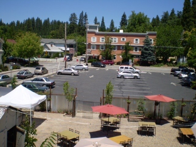More Photos Of 106 E Main St, Grass Valley Restaurant For Sale