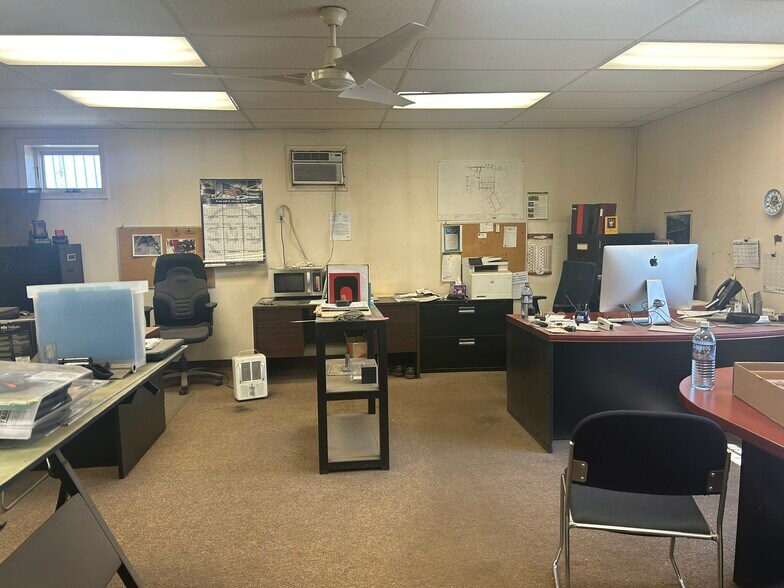 More Photos Of 5281 Lincoln St, Denver Manufacturing For Lease