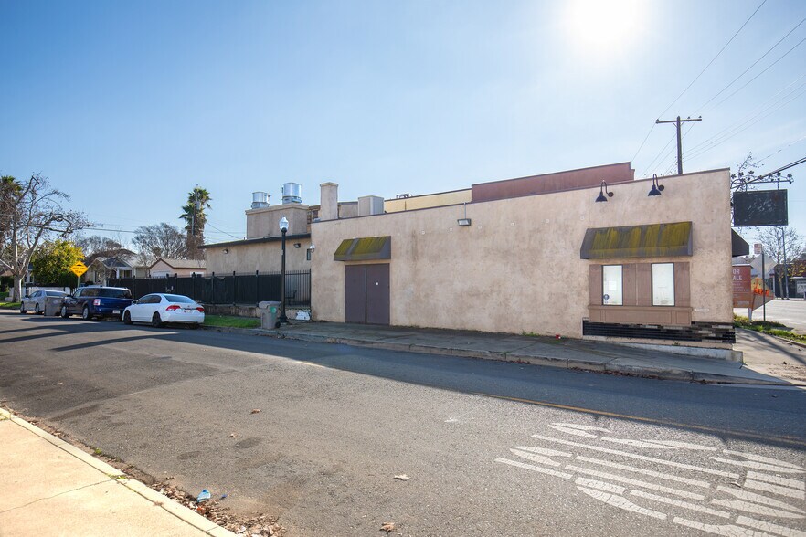 More Photos Of 3701 Stockton Blvd, Sacramento Freestanding For Sale