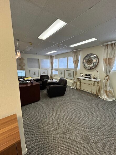 More Photos Of 335 Spreckels Dr, Aptos Office For Lease