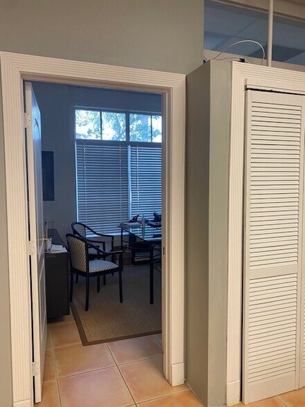 More Photos Of 3307 Northlake Blvd, Palm Beach Gardens Office For Sale