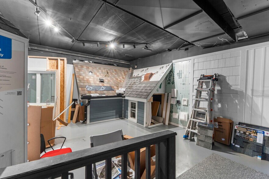 More Photos Of , Bloomington Flex For Sale