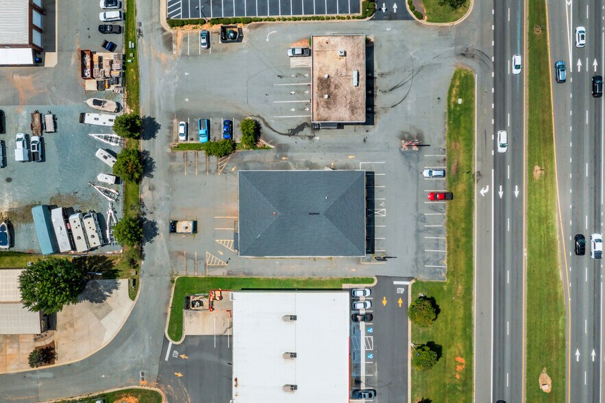 More Photos Of 13908 Independence Blvd, Indian Trail Auto Repair For Sale