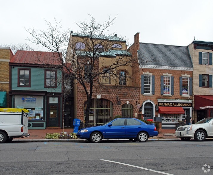 More Photos Of 218 7th St SE, Washington Storefront Retail Residential For Lease