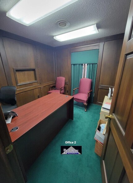 More Photos Of 3111 McClelland Blvd., Joplin Office For Sale