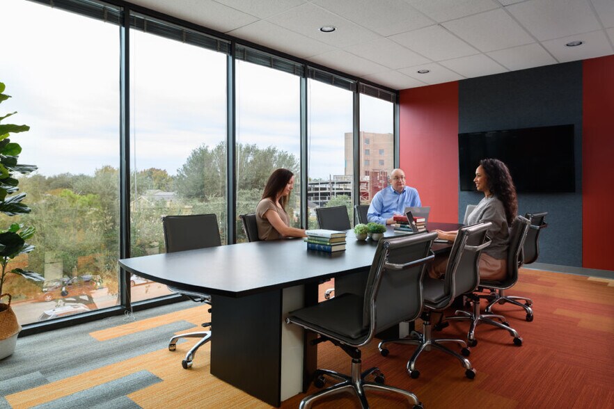 More Photos Of 7676 Hillmont St, Houston Office For Lease
