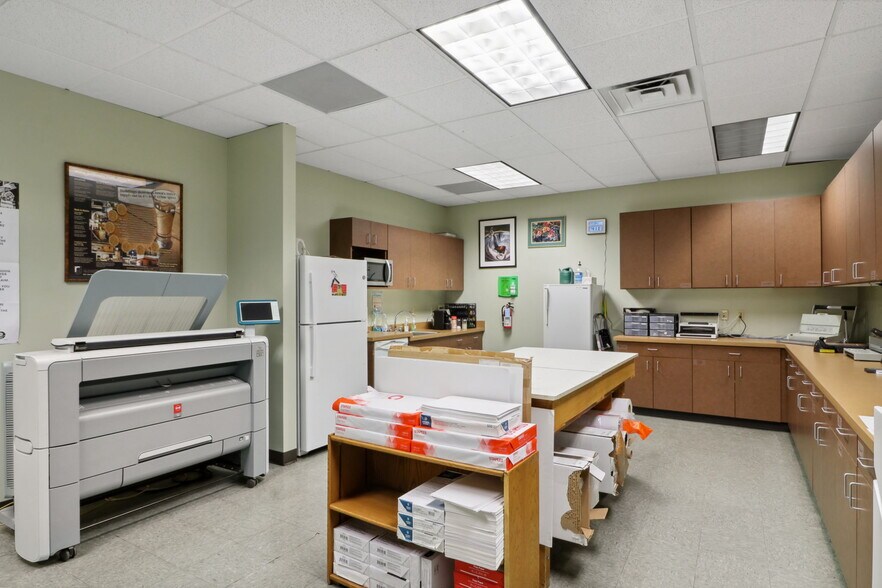 More Photos Of 4885 Ward Rd, Wheat Ridge Office For Lease