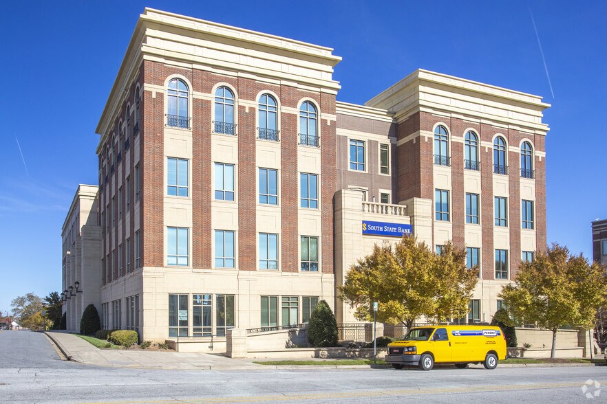 More Photos Of 320 E Main St, Spartanburg Office For Lease