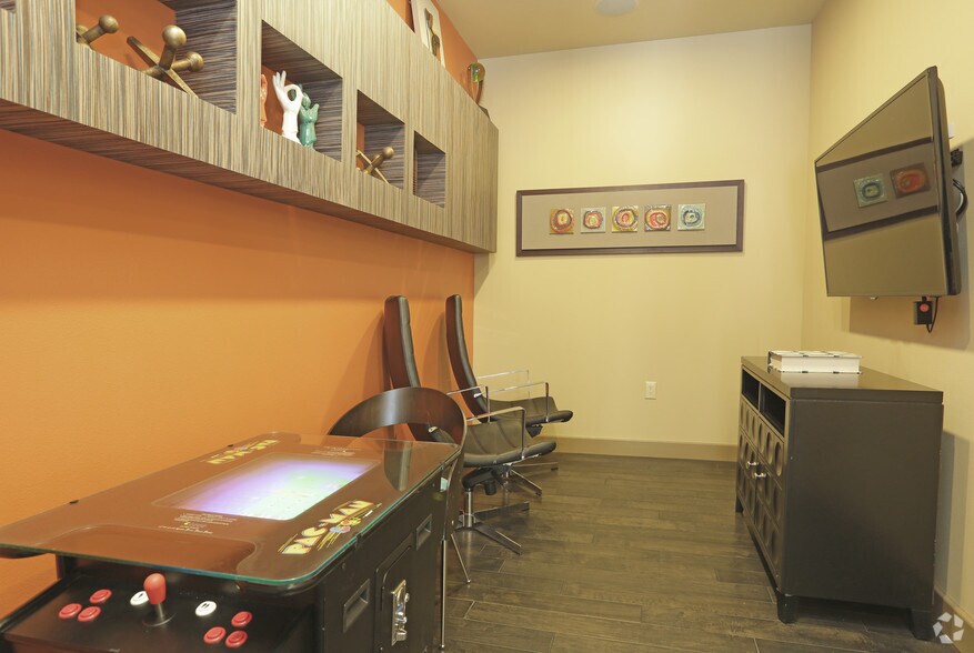 More Photos Of 1601 E Debbie Ln, Mansfield Apartments For Lease