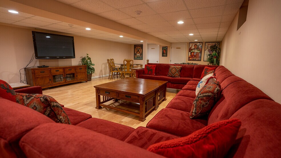 More Photos Of 106 Smith Rd, Wilmington Hospitality For Sale
