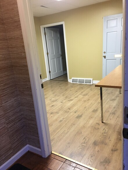 More Photos Of 725 W Main St, Jamestown Office For Lease