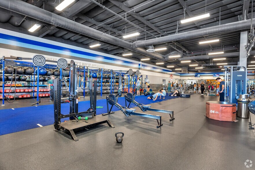 More Photos Of 1292 Border Ave, Corona Health Club For Sale