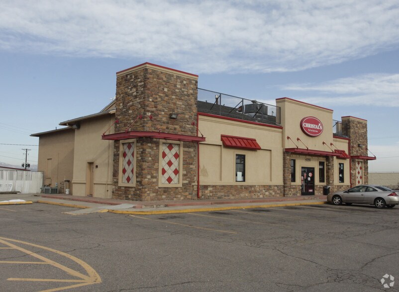 More Photos Of 4255 S Santa Fe Dr, Sheridan Freestanding For Sale