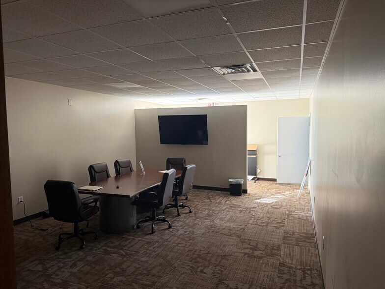 More Photos Of 524 Red Lane Rd, Birmingham Medical For Lease