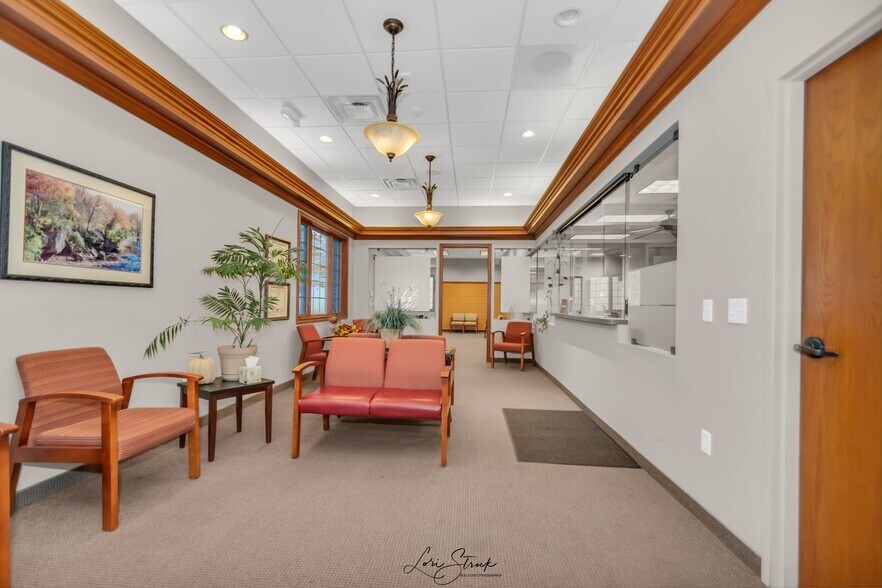 More Photos Of 2825 W Division St, Manteno Medical For Sale