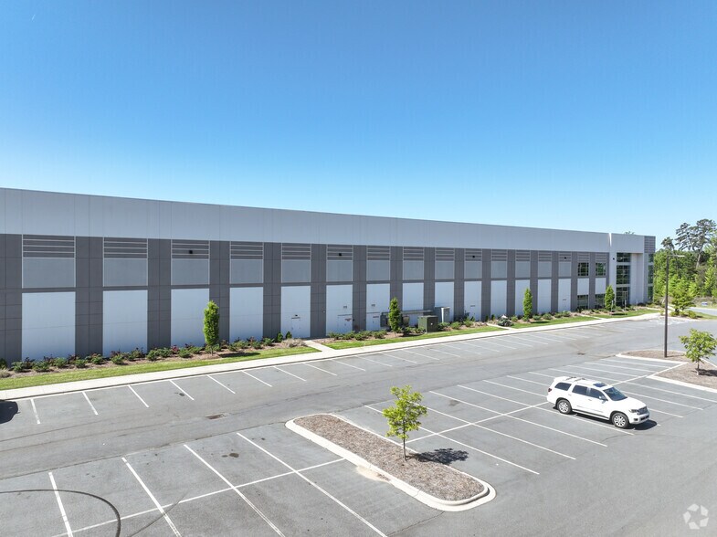 More Photos Of 980 Derita Rd, Concord Distribution For Lease