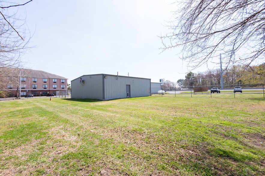 More Photos Of 2934 Ocean Gtwy, Cambridge Freestanding For Sale