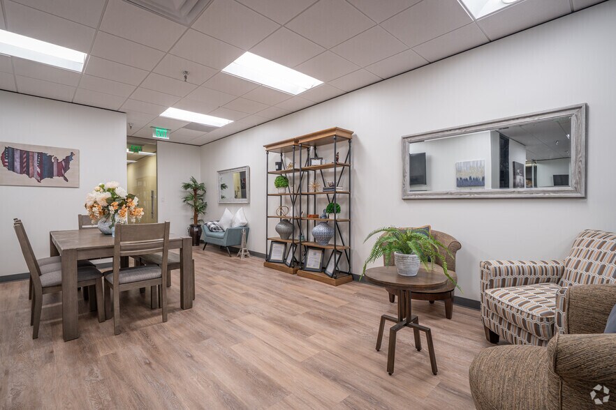 More Photos Of 2603 Augusta Dr, Houston Office For Lease