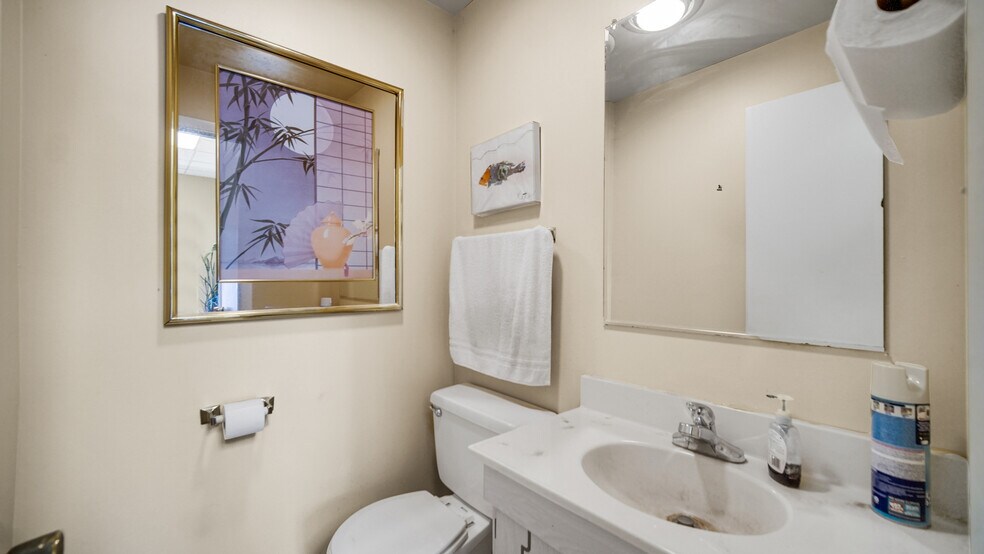 More Photos Of 303 Ridge Rd, Munster Office For Sale