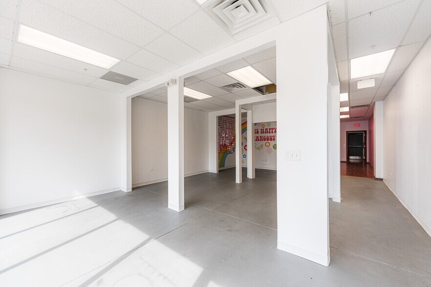 More Photos Of 241 S Main St, Bartlett Apartments For Lease