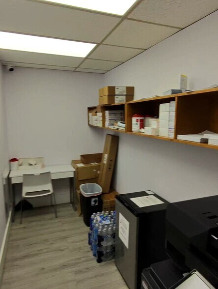 Primary Photo Of 18305 Biscayne Blvd, Aventura Office For Lease