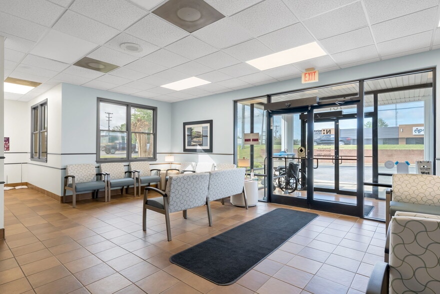 More Photos Of 701 Congaree Rd, Greenville Medical For Sale