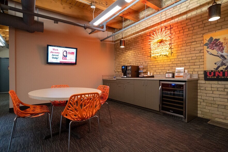 More Photos Of 333 N Washington Ave, Minneapolis Loft Creative Space For Lease