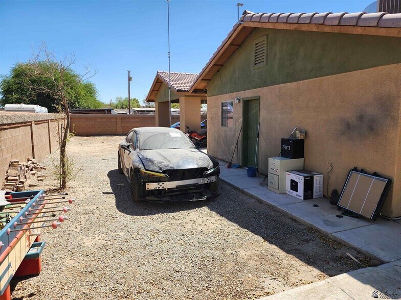 More Photos Of 14794 Avenue B, Somerton Auto Dealership For Sale