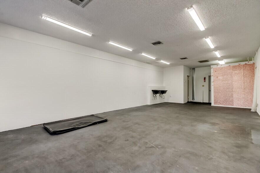 More Photos Of 3333 US Highway 19, Holiday Freestanding For Lease
