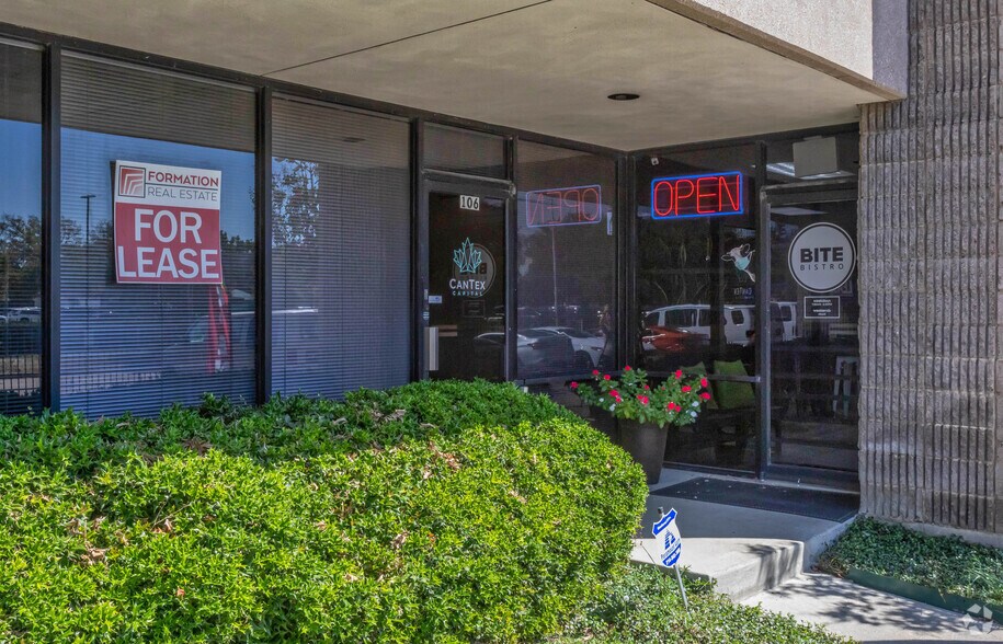 More Photos Of 1150 Empire Central Pl, Dallas Office For Lease