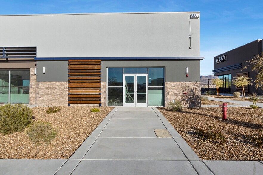 More Photos Of 3235 Bicentennial Pky, Henderson General Retail For Sale