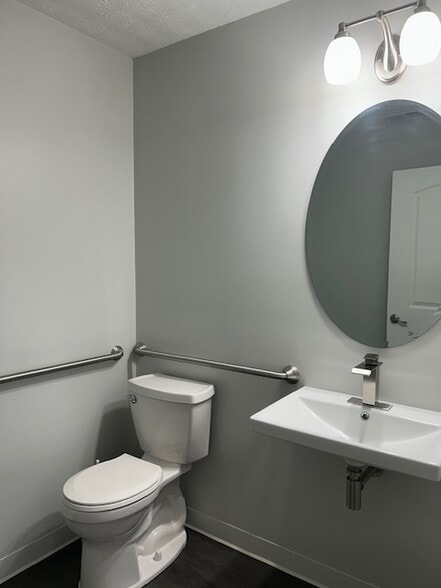 More Photos Of 1543-1545 Marsetta Dr, Beavercreek Medical For Sale