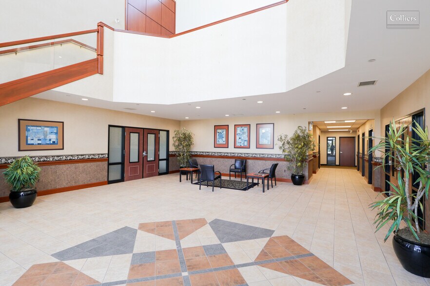 More Photos Of 11 Grandview Cir, Canonsburg Office For Lease