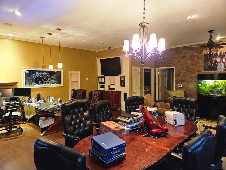 More Photos Of 4462 Bretton Ct NW, Acworth Flex For Sale