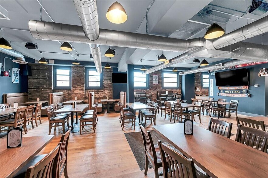 More Photos Of 737 Barton St E, Hamilton Storefront Retail Residential For Sale