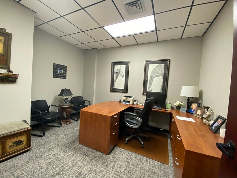 More Photos Of 4311 Old Indiana 261, Newburgh Medical For Sale