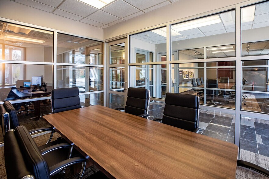 More Photos Of 410 Bradford St, Gainesville Office For Sale