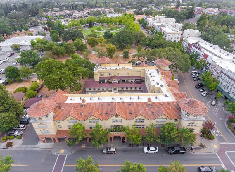 More Photos Of 9071 Windsor Rd, Windsor General Retail For Lease