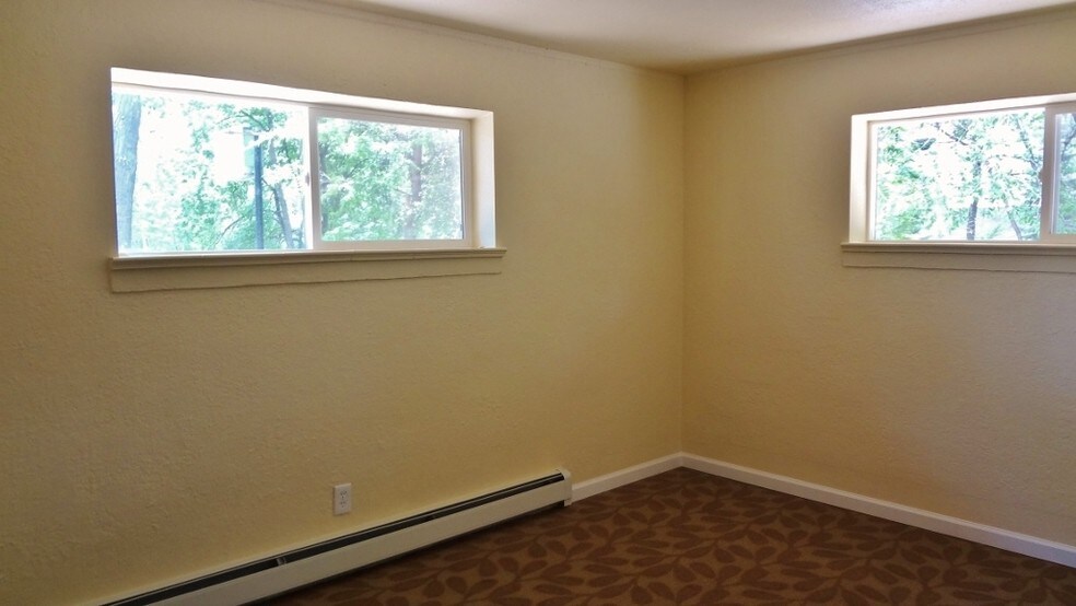 More Photos Of 110 El Paso Blvd, Manitou Springs Apartments For Sale