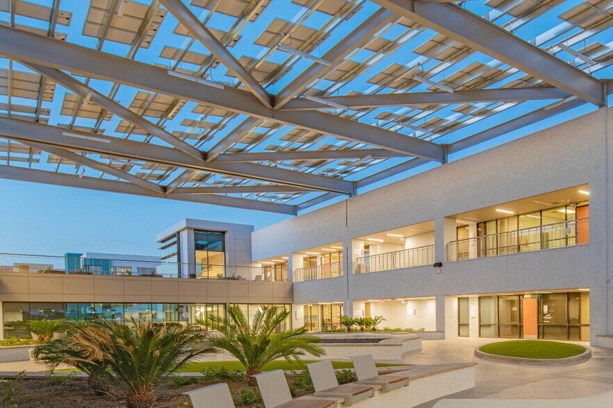 More Photos Of 1520 S Dobson Rd, Mesa Medical For Lease