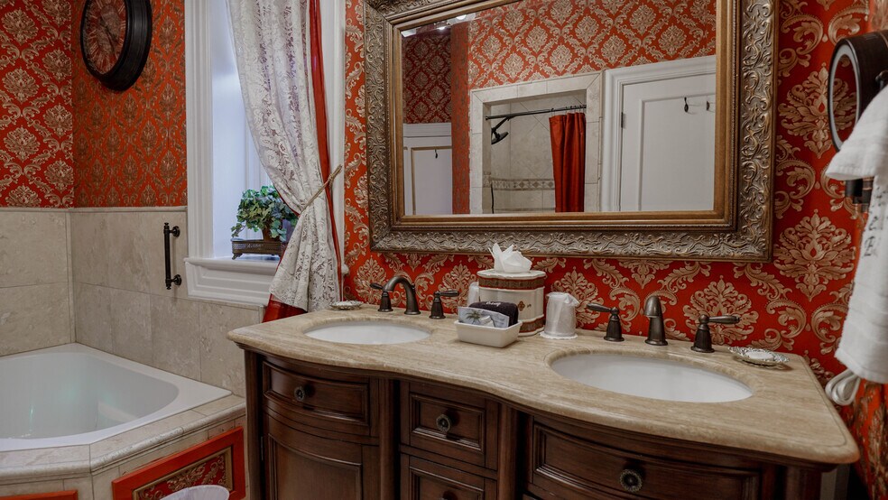 More Photos Of 118 S 300 W, Heber City Hospitality For Sale