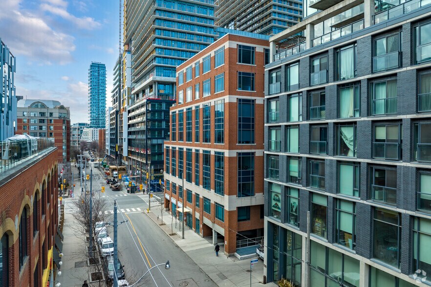 More Photos Of 184 Front St E, Toronto Office For Lease