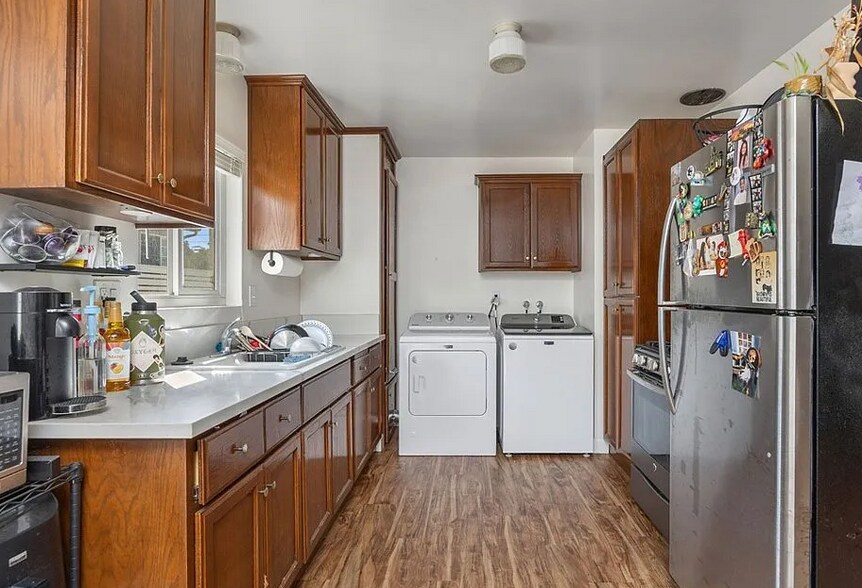 More Photos Of 2615 Rockefeller Ln, Redondo Beach Apartments For Sale