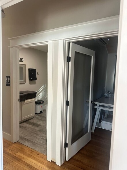 More Photos Of 1320 Haywood Rd, Greenville Office For Sale