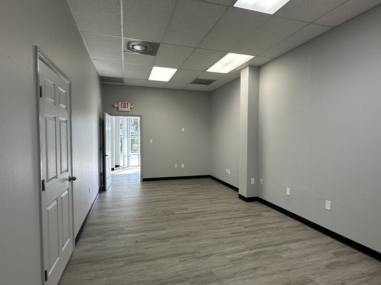 More Photos Of 933 Beville Rd, Daytona Beach Unknown For Lease