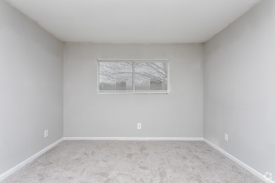 More Photos Of 3041 Landrum Dr SW, Atlanta Apartments For Sale