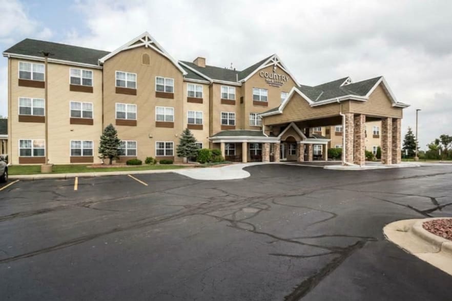 Primary Photo Of 121 Merwin Way, Fond Du Lac Hotel For Sale