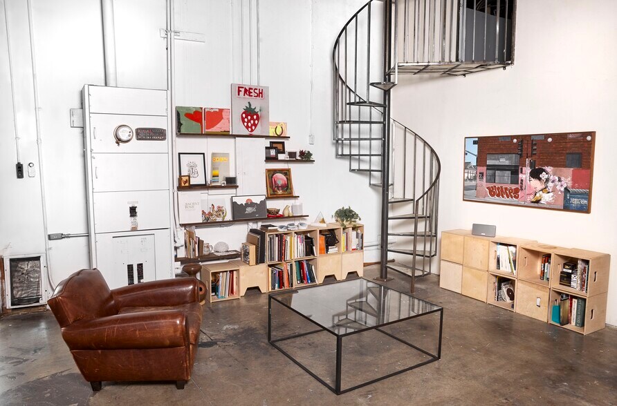 More Photos Of 2075 S Atlantic Blvd, Commerce Showroom For Sale